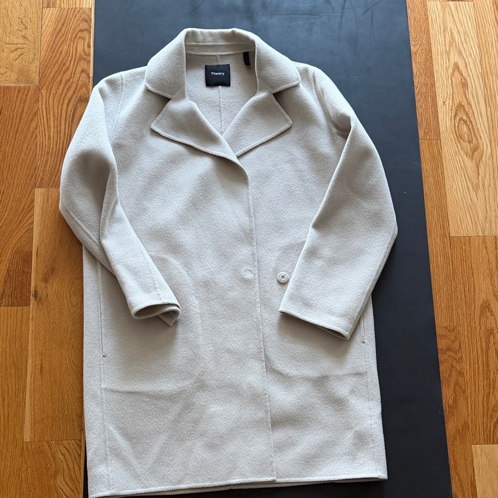 Theory Women's Beige Trench Coat